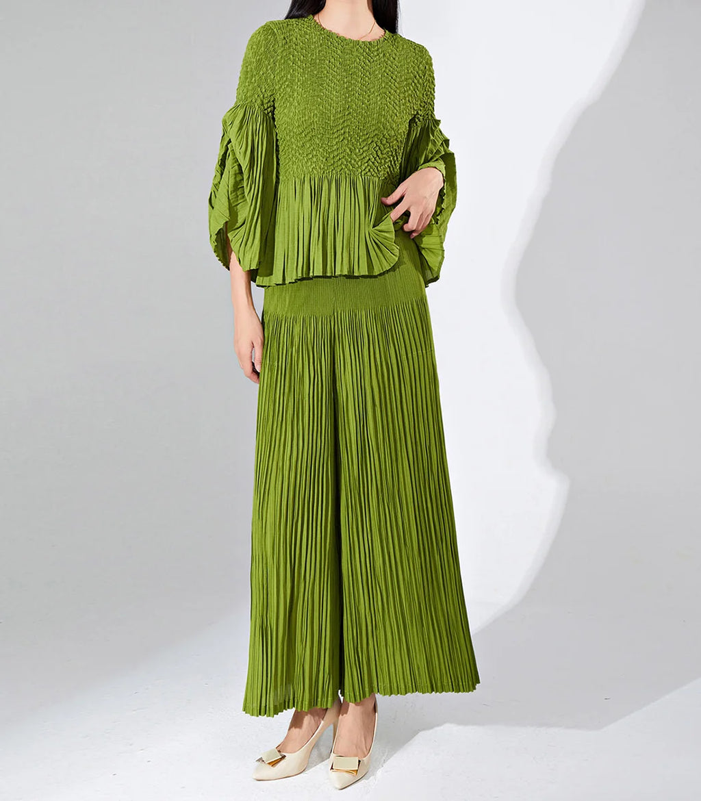 Pleated Fuzzy-Trim Mermaid Stretch Set