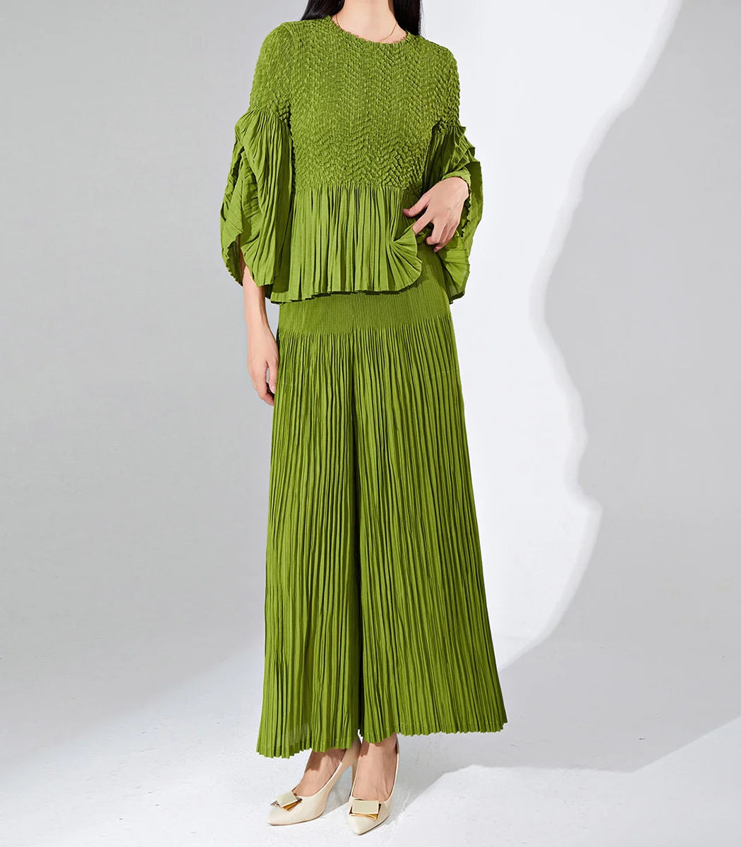 Pleated Fuzzy-Trim Mermaid Stretch Set