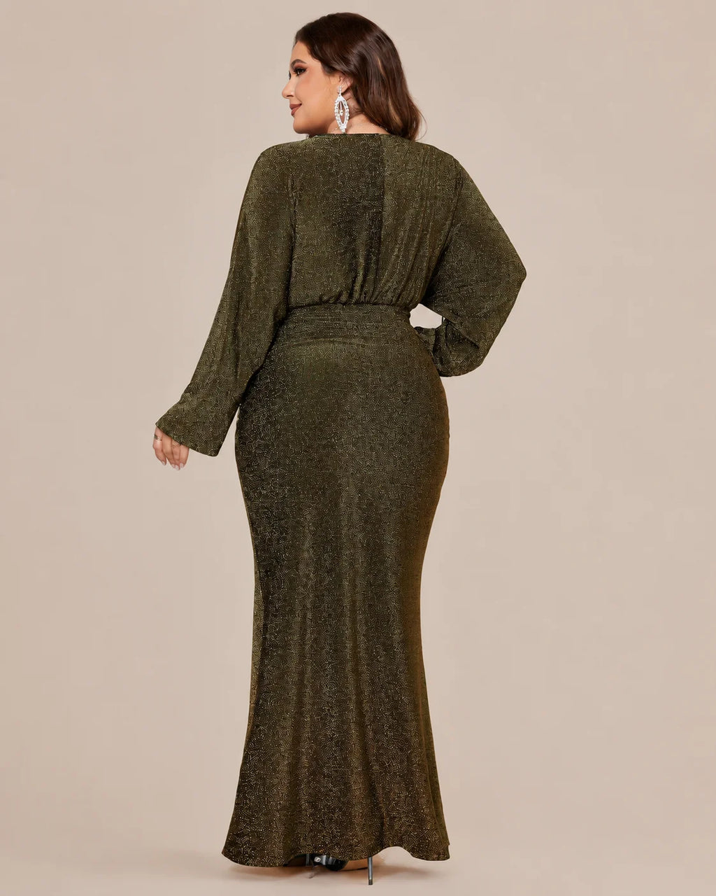Plus Size V-Neck Glitter Mermaid Gown – Long Sleeve Sparkle Evening Dress | Oyese